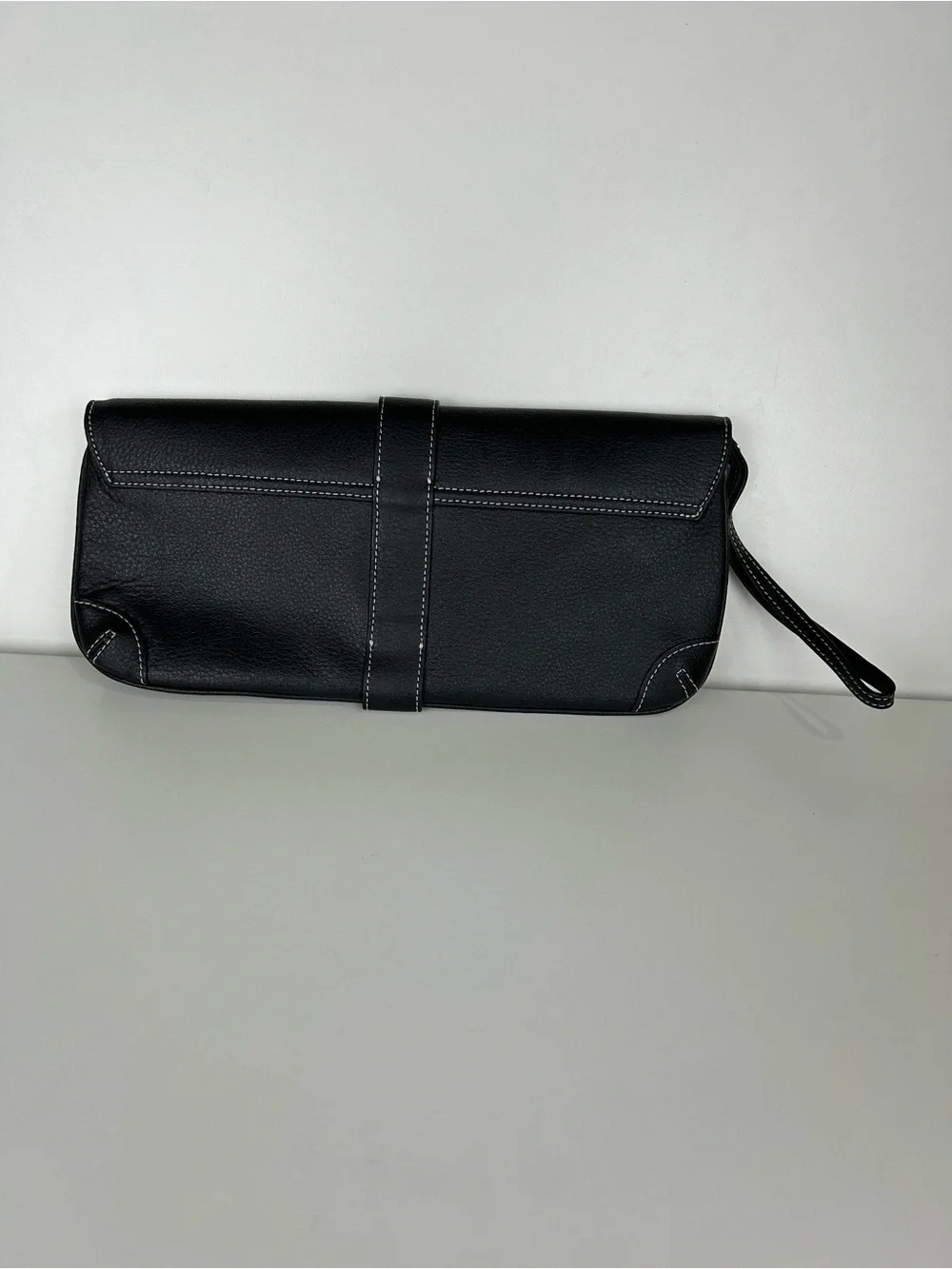 ANN TAYLOR LOFT WRISTLET CLUTCH BLACK LEATHER